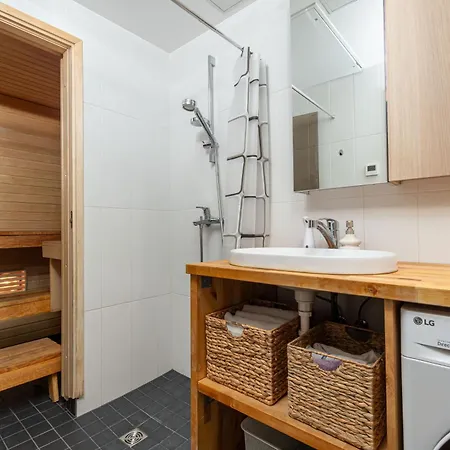 Korter 3-bedroom With Sauna And Balcony